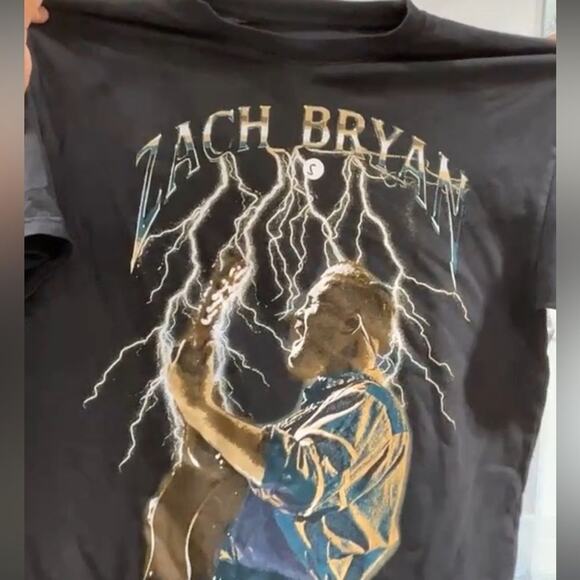 Zach Bryan Lightning New T Shirt, Size Medium - Picture 2 of 3